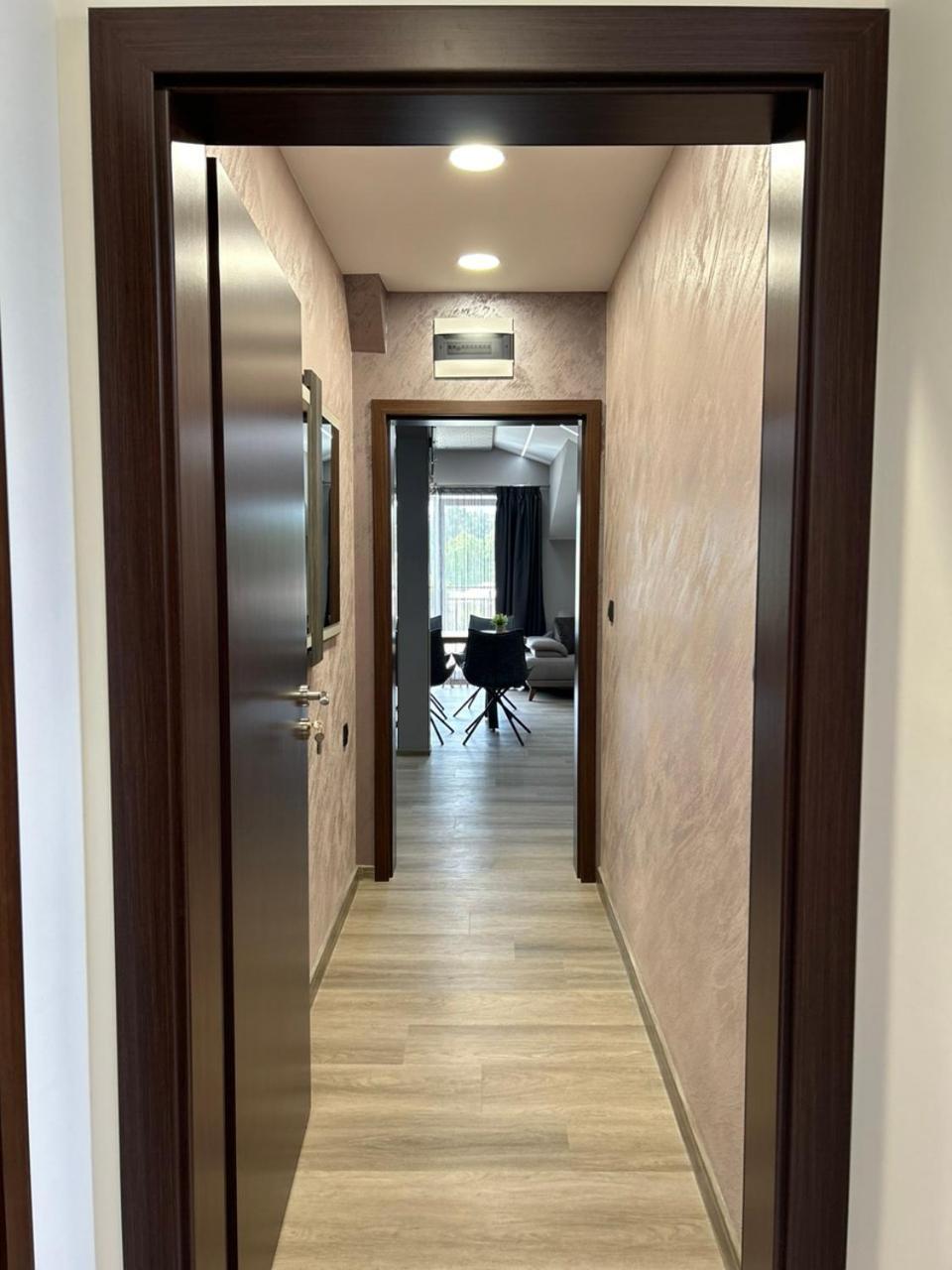 Guest House Sg-Brothers 오브조르 외부 사진